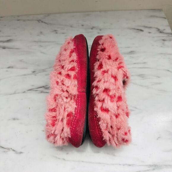 Acorn Pink Fuzzy Slippers Girls Size 12-13 - Picture 6 of 8
